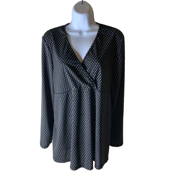 Announcements Tops - Announcements Maternity Top Women's Size Extra Large Polka Dot Wrap V-Neckline